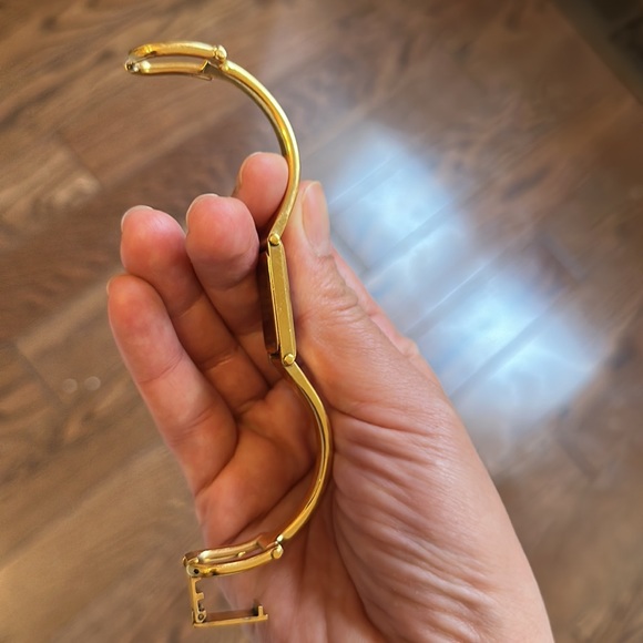 Gucci gold watch - Picture 13 of 15